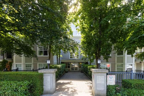 415-7038 21st Ave, Burnaby, BC, V5E2Y9 | Card Image