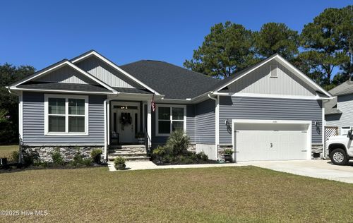 1108 Coral Reef Dr, New Bern, NC, 28560-8946 | Card Image