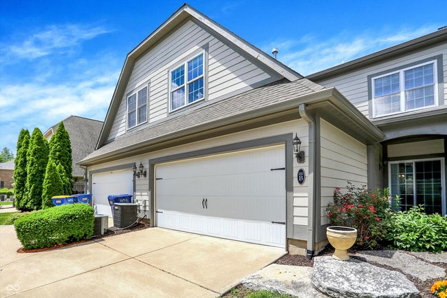 6691 Beekman Pl, Condo with 3 bedrooms, 3 bathrooms and null parking in Zionsville IN | Image 33