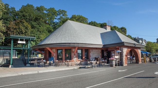 Dobbs Ferry Train Station | Image 29