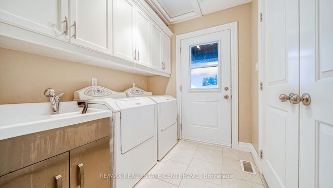 294288 - 8th Line, House other with 4 bedrooms, 4 bathrooms and 50 parking in Amaranth ON | Image 16