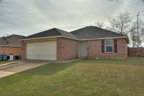 204 Deer Run Dr, Sanger, TX, 76266-6603 | Card Image
