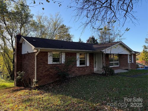 68 Sun Valley Dr, Alexander, NC, 28701-9730 | Card Image