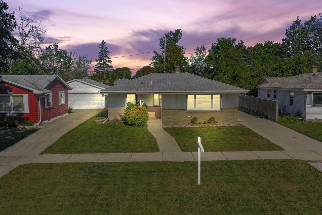 Barbara Dr, Racine, WI 53404