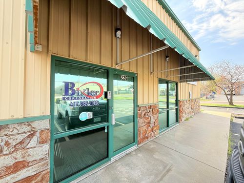 226 S Dysart Ave, Springfield, MO, 65802-2910 | Card Image