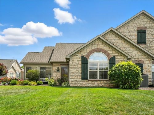 7018 Creekside Cir, Fairborn, OH, 45324-6164 | Card Image