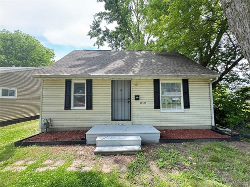 26439 Hopkins St, Inkster, MI, 48141-3209 | Card Image