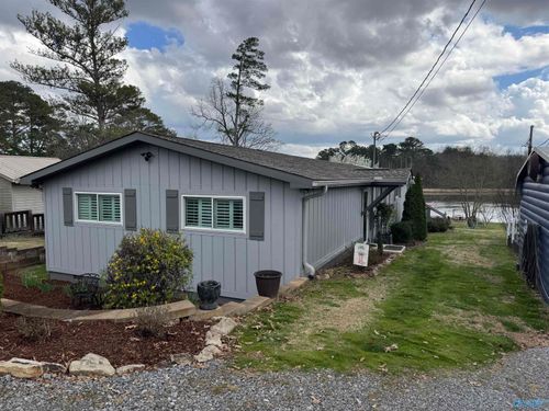 1475 Point Of Pnes, Guntersville, AL, 35976-6237 | Card Image