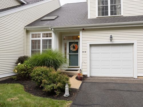 unit-2-2 Kingson Ln, Medway, MA, 02053-6154 | Card Image