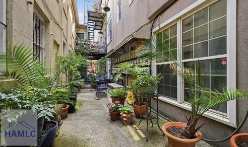 f2-219 Abercorn Street, Savannah, GA, 31401 | Card Image