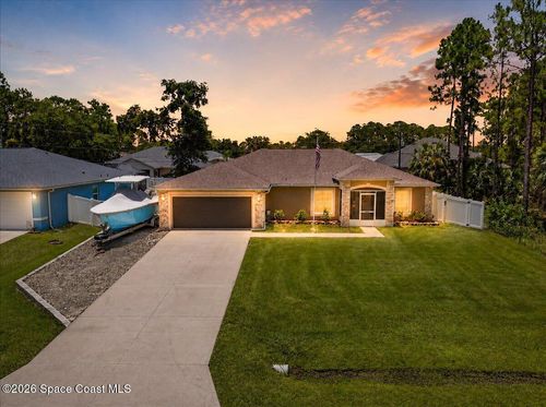 427 Hammond St Sw, PALM BAY, FL, 32908-4723 | Card Image