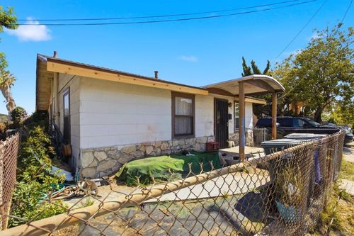 2840 E 8th St, National City, CA, 91950-3055 | Card Image