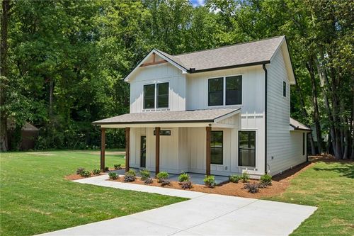 1867 Oakmont Dr Nw, Atlanta, GA, 30314-1829 | Card Image