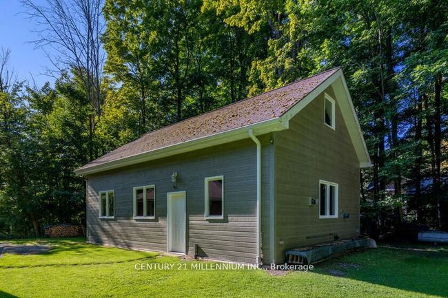 1264 Olde Base Line Rd, House other with 3 bedrooms, 2 bathrooms and 10 parking in Terra Cotta ON | Image 34