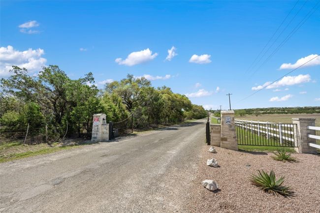 Gated entrance | Image 25