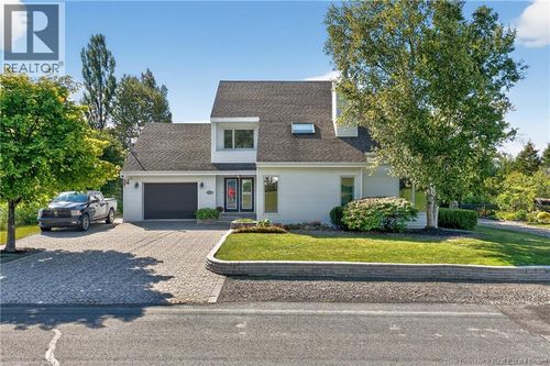 220 Tremblay St, Dalhousie, NB, E8C2N8 | Card Image