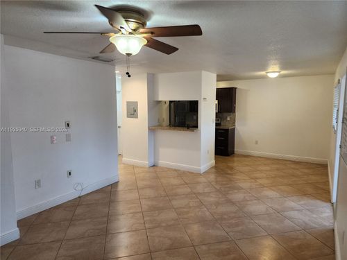 8-15639 Sw 73rd Circle Ter, Miami, FL, 33193-1841 | Card Image