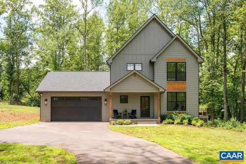 92 Key West Dr, CHARLOTTESVILLE, VA, 22911-8433 | Card Image