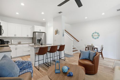 512 Palmer Dr, Lago Vista, TX, 78645-2276 | Card Image