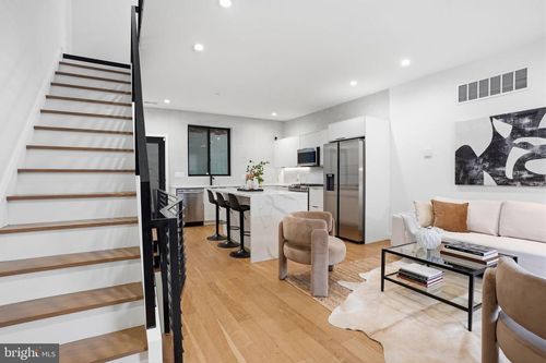 1230 Leopard St, PHILADELPHIA, PA, 19125-3912 | Card Image