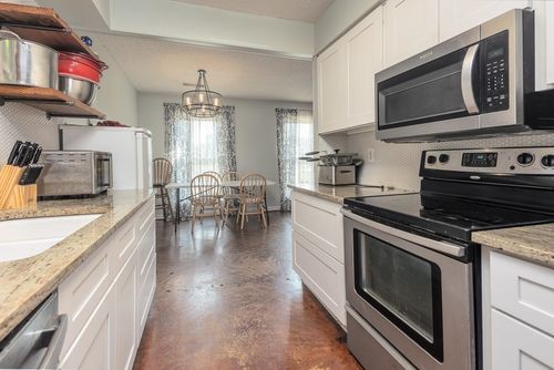 3942 Kimberly Dawn Cv, Bartlett, TN, 38133-2030 | Card Image