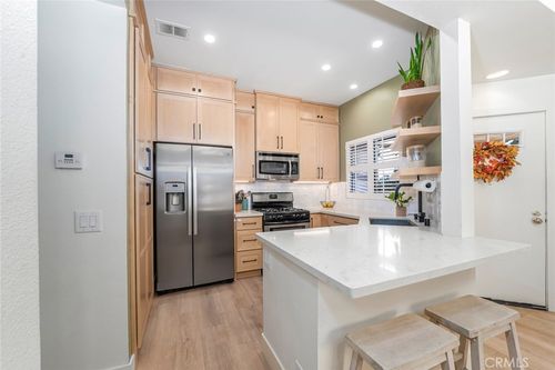 6 Dianthus, Rancho Santa Margarita, CA, 92688-1025 | Card Image