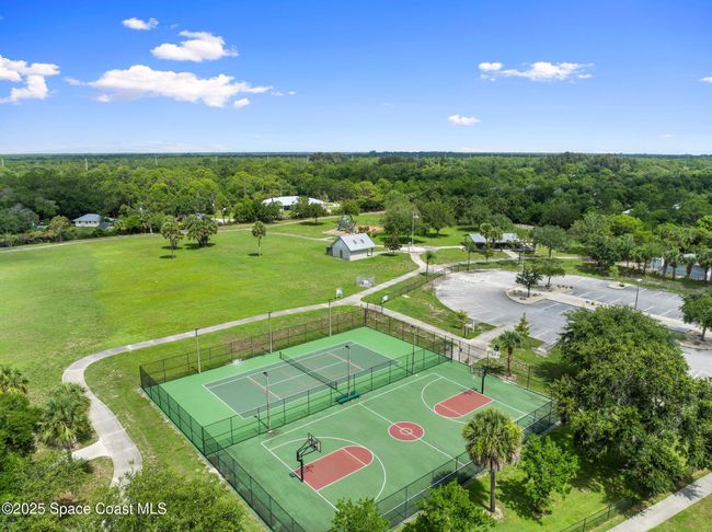 9670 Riverview Dr, House other with 4 bedrooms, 3 bathrooms and null parking in Sebastian FL | Image 73