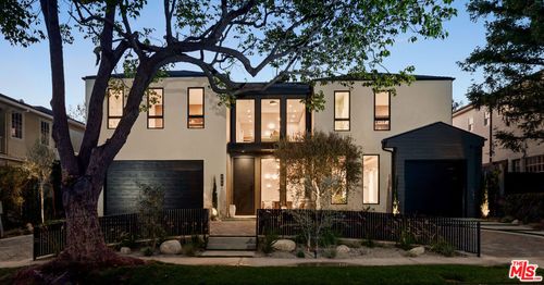 565 Toyopa Dr, Pacific Palisades, CA, 90272-4470 | Card Image