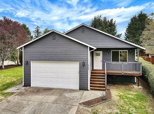 2325 Cherry Rd, Lake Stevens, WA, 98258-9555 | Card Image