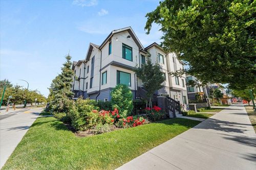 4110 Columbia St, Vancouver, BC, V5Y0N8 | Card Image