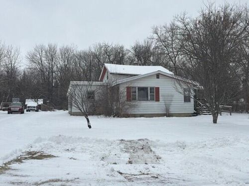 320 Lutzke Road, Saginaw, MI, 48609 | Card Image