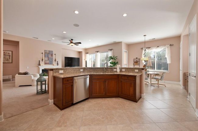 2104 Benton Loop, House other with 3 bedrooms, 3 bathrooms and null parking in Roseville CA | Image 15