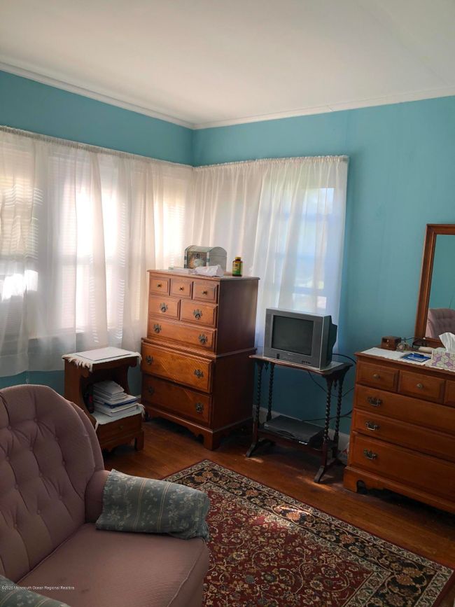 23 St Place, Sold in Keyport Zoocasa