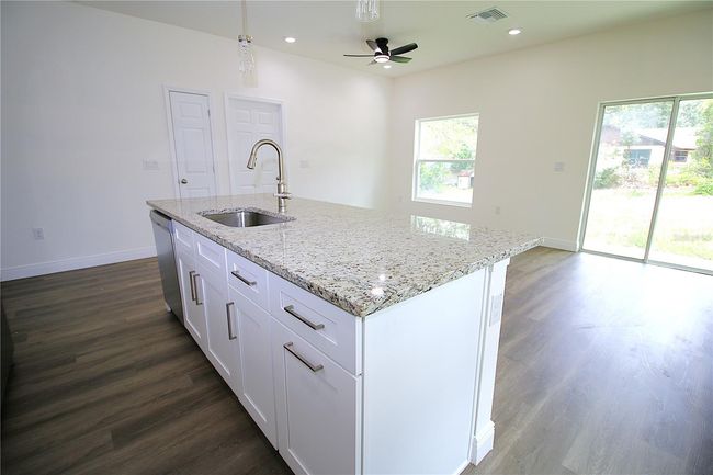 12. Kitchen | Image 11