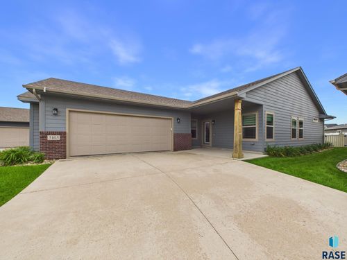 5105 E 64th St Street, Sioux Falls, SD, 57108-3059 | Card Image