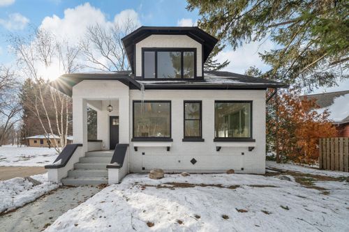 312 S Whittaker St, New Buffalo, MI, 49117-1762 | Card Image