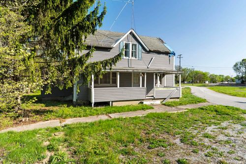 411 W Franklin St, Delphi, IN, 46923-1406 | Card Image