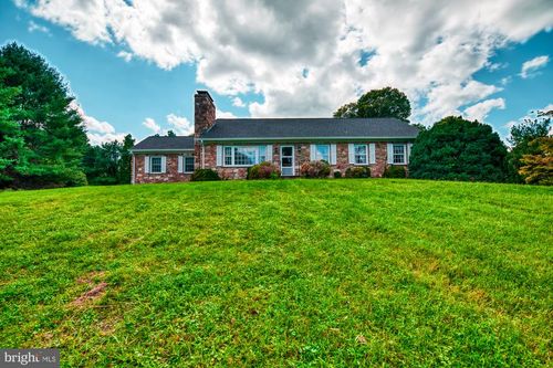 552 Frost Ave, WARRENTON, VA, 20186-3022 | Card Image