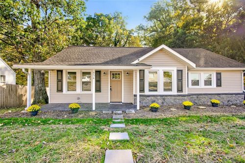 434 E Salisbury St, Denton, NC, 27239-7634 | Card Image