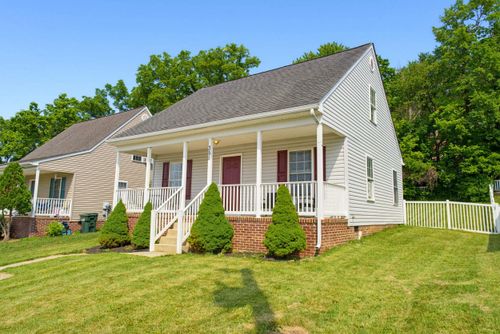 358 Delphine Ave S, Waynesboro, VA, 22980 | Card Image