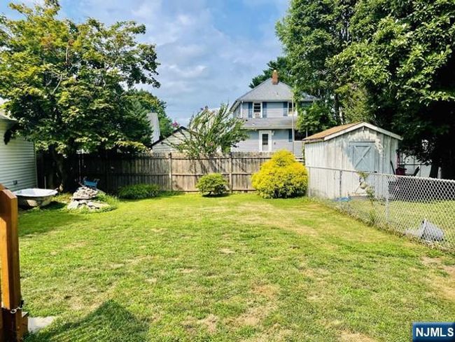 60 Bellevue Ave, House other with 3 bedrooms, 2 bathrooms and null parking in Elmwood Park NJ | Image 31