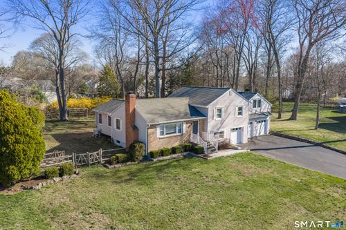 32 Styles Ln, Norwalk, CT, 06850-1818 | Card Image