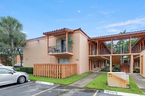 apt-d19-7241 Miami Lakes Dr, Miami Lakes, FL, 33014-6948 | Card Image