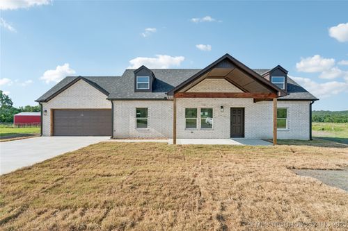 311 W Lauren St, Kiefer, OK, 74041-4535 | Card Image