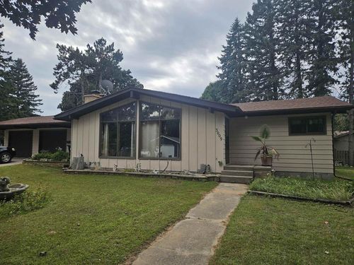 3009 17th Street, Menominee, MI, 49858 | Card Image