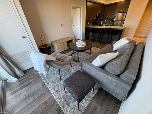 h405-62 Balsam St, Waterloo, ON, N2L3H2 | Card Image