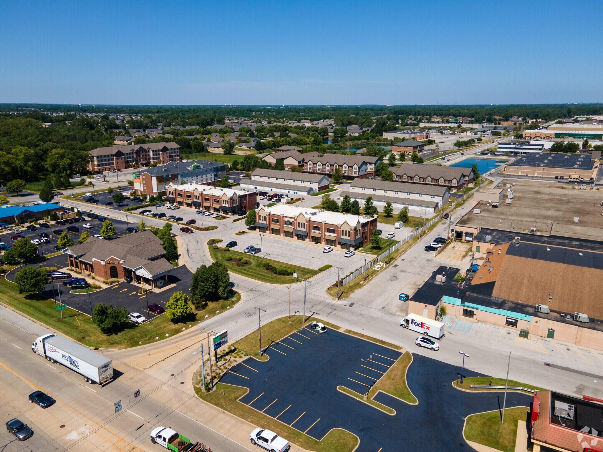 940 W Us Highway 30, Schererville, IN 46375