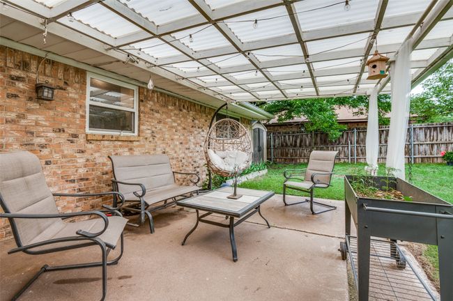 Covered patio | Image 23