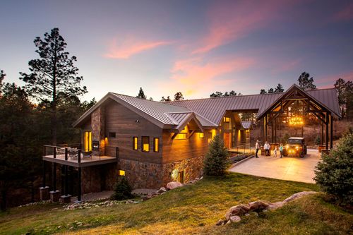 132 El Camino Real, Angel Fire, NM, 87710-8166 | Card Image