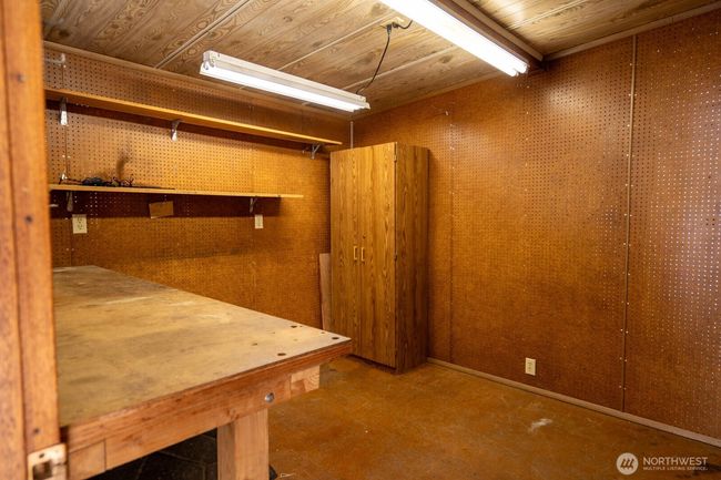 Shed with electricity | Image 7